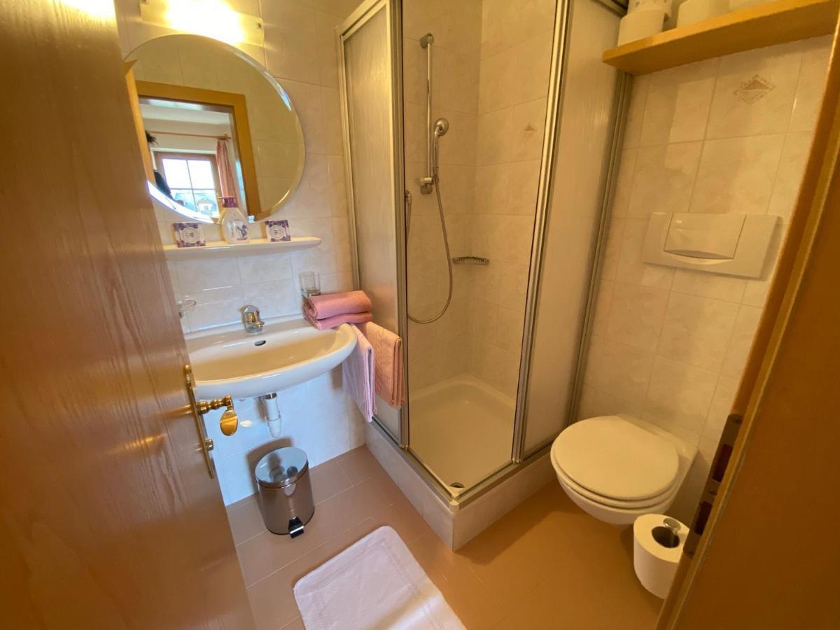 Lindnerhof Urlaub Am Bauernhof Hotel San Lorenzo di Sebato Bagian luar foto